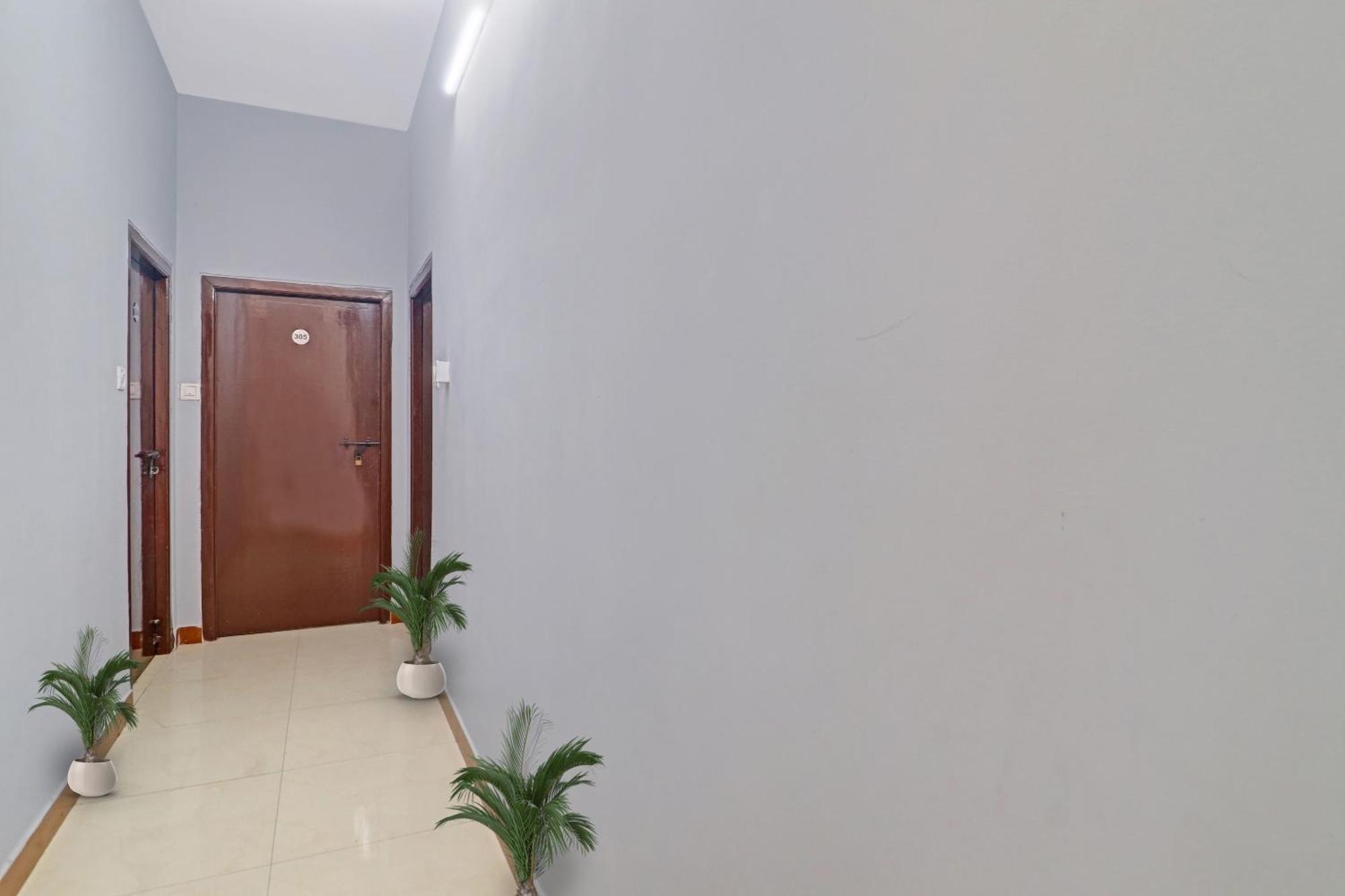 Hotel O Jagannath Near Shilparamam Kondapur  Bagian luar foto